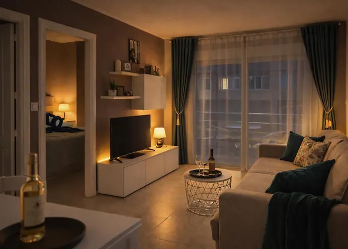 Evita Luxury Apartments - Near Playa Los Locos Beach With Pool Torrevieja