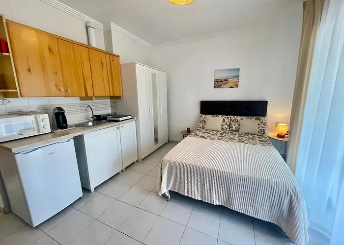 Cosy Studio Apartment By The Sea Torrevieja