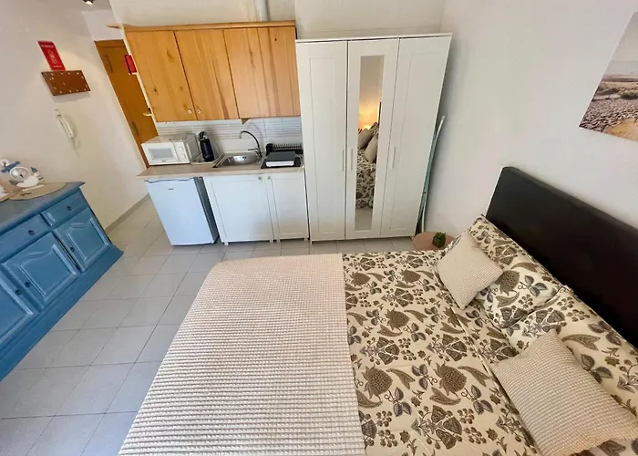 Cosy Studio Apartment By The Sea Torrevieja