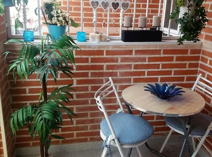 Amazing Sunny Flat With Balcony Pool Two Mins From The Beach Torrevieja