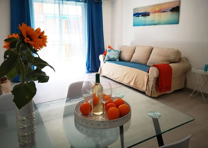 3 Bedroom 150 M From The Beach Torrevieja